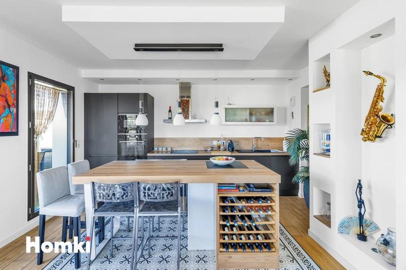 Appartement - 96 m² - 4 pièces