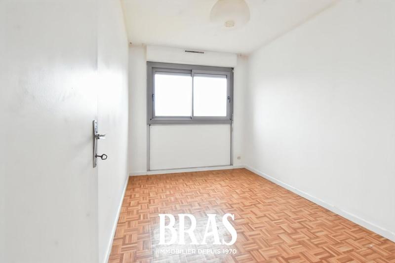 Appartement - 81 m² - 4 pièces