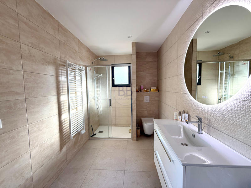 Appartement - 106 m² - 3 pièces