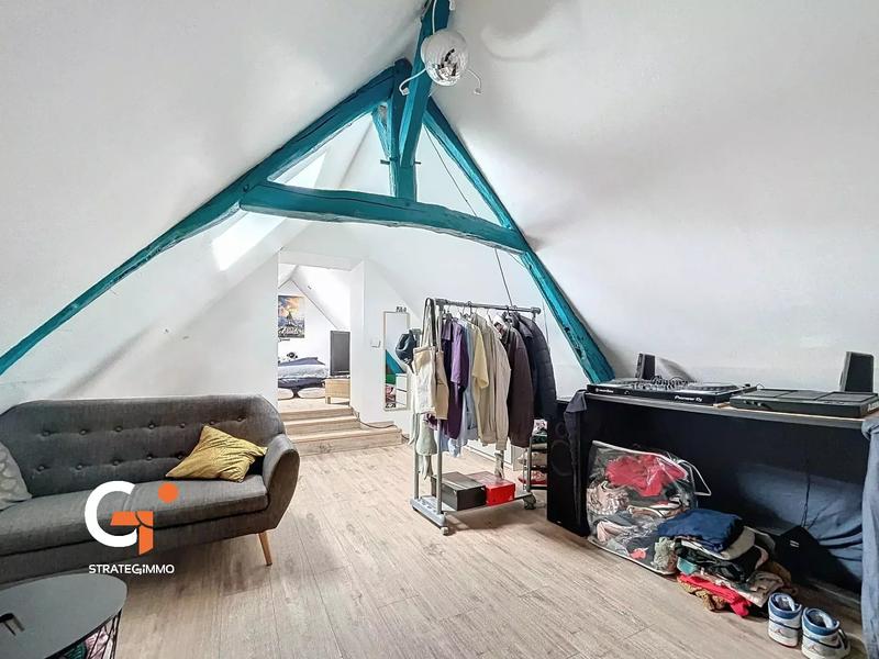 Maison - 253 m² - 8 pièces