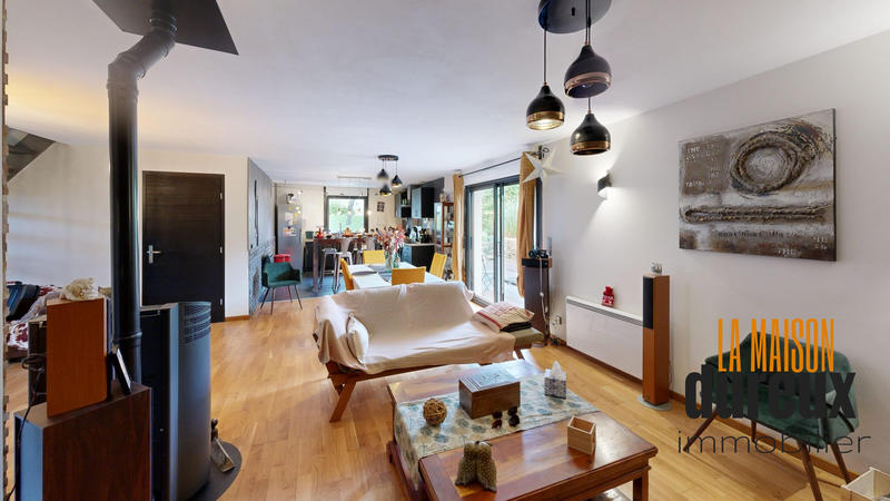 Maison - 139 m² - 5 pièces