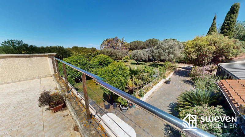 Villa - 278 m² - 10 pièces