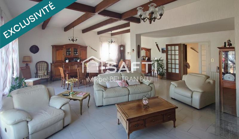 Maison - 250 m² - 8 pièces