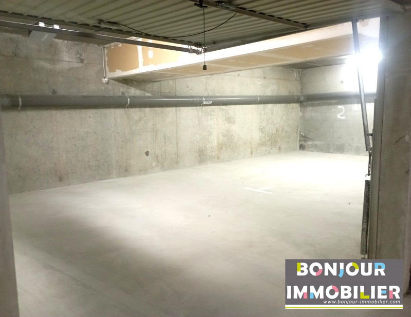 Parking / Garage - 15 m²
