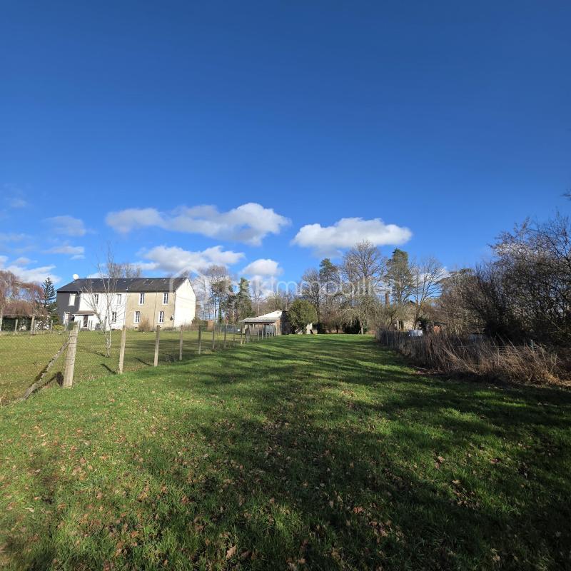 Maison - 104 m² - 7 pièces