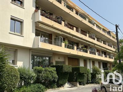 Appartement - 95 m² - 4 pièces