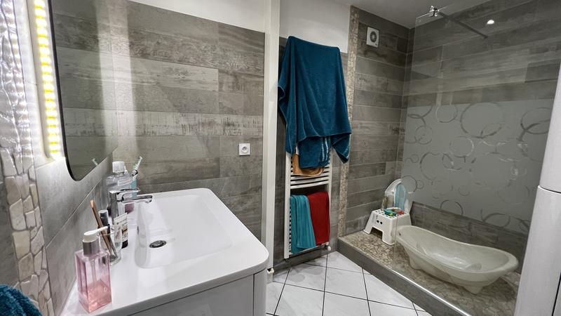 Appartement - 81 m² - 4 pièces