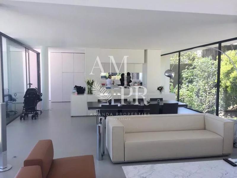 Villa - 220 m² - 6 pièces