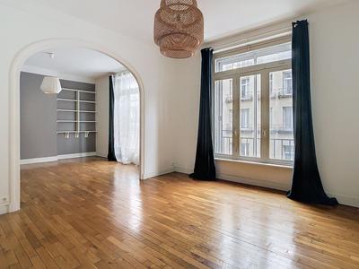 Appartement - 92 m² - 3 pièces