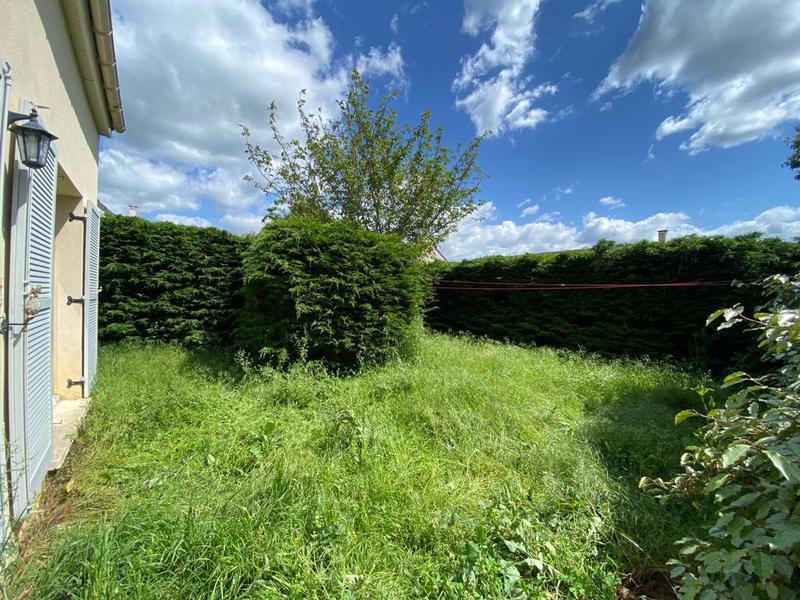 Maison - 94 m² - 5 pièces