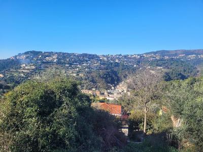 Terrain constructible - 772 m²