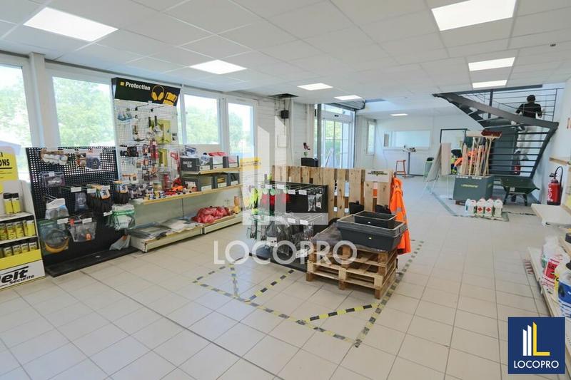 Local d'activité / Entrepôt - 1 300 m²