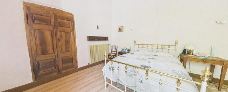 Demeure - 257 m² - 8 pièces