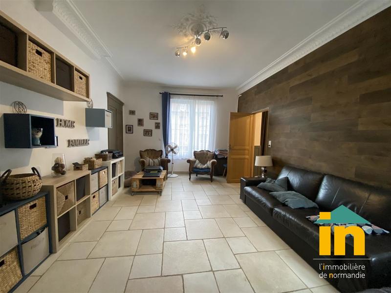 Maison de ville - 228 m² - 7 pièces