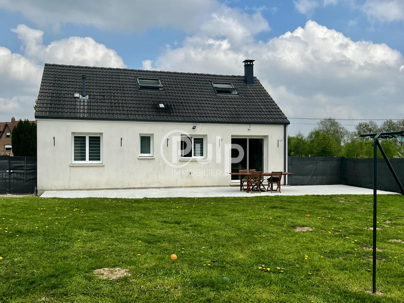 Maison - 90 m² - 6 pièces