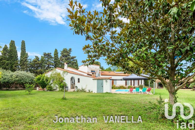 Maison - 238 m² - 8 pièces