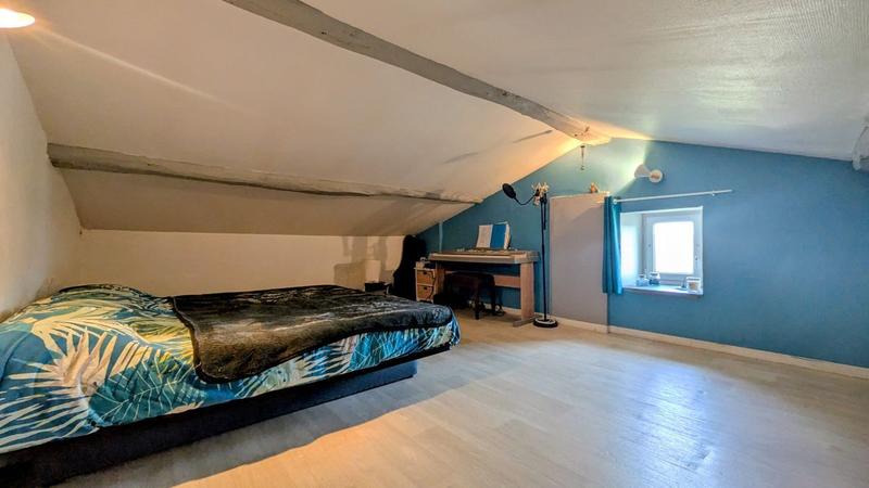 Maison en pierre - 80 m² - 3 pièces