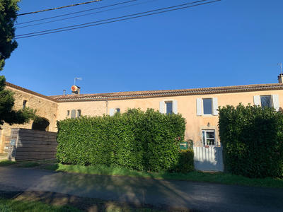 Propriété - 360 m² - 13 pièces