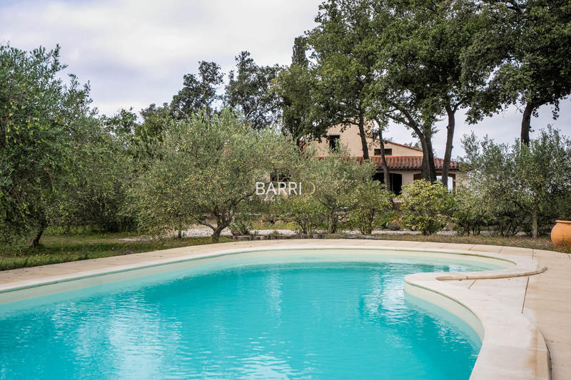 Maison traditionnelle - 183 m² - 9 pièces