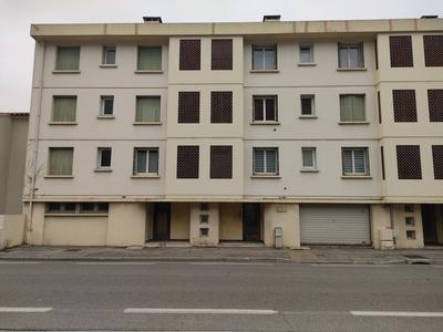 Appartement - 85 m² - 3 pièces