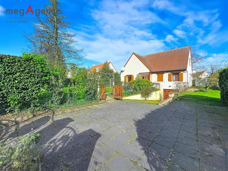 Maison traditionnelle - 145 m² - 7 pièces