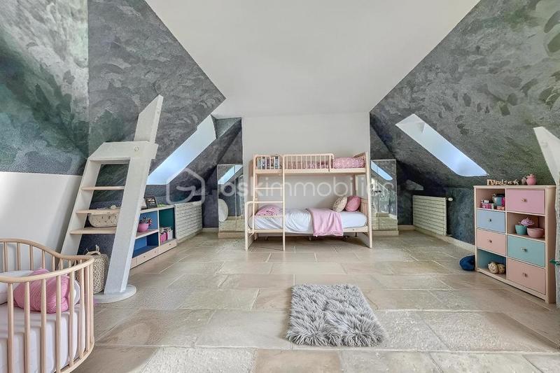 Villa - 215 m² - 7 pièces