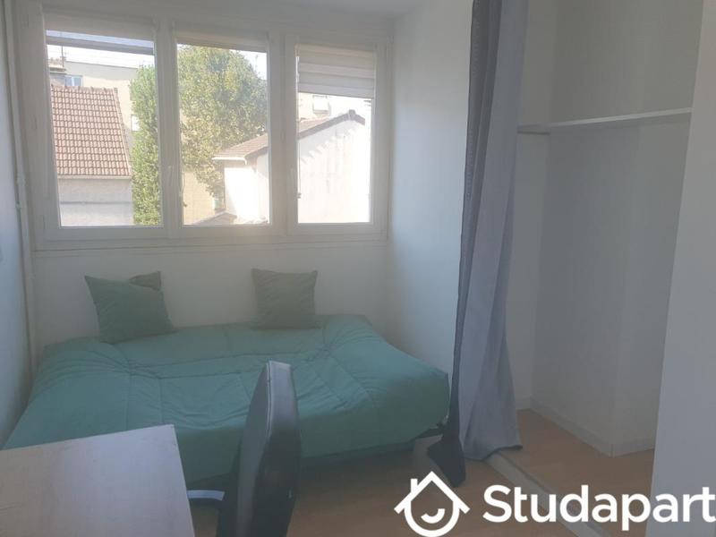 Chambre - 10 m² - 1 pièce