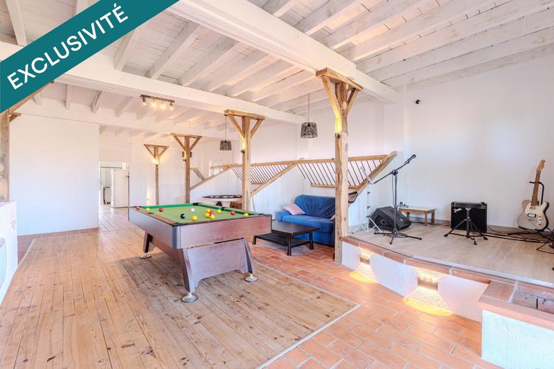 Maison - 440 m² - 11 pièces