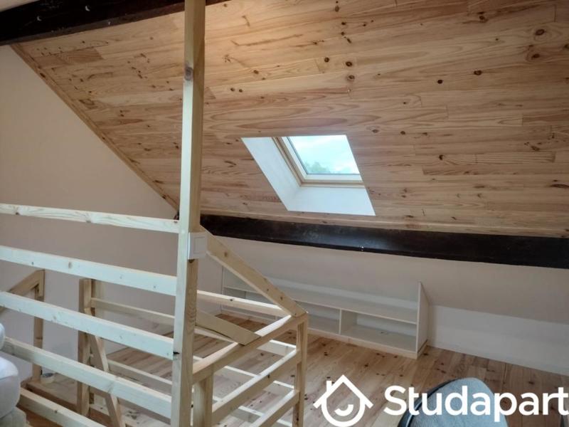 Chambre - 10 m² - 1 pièce