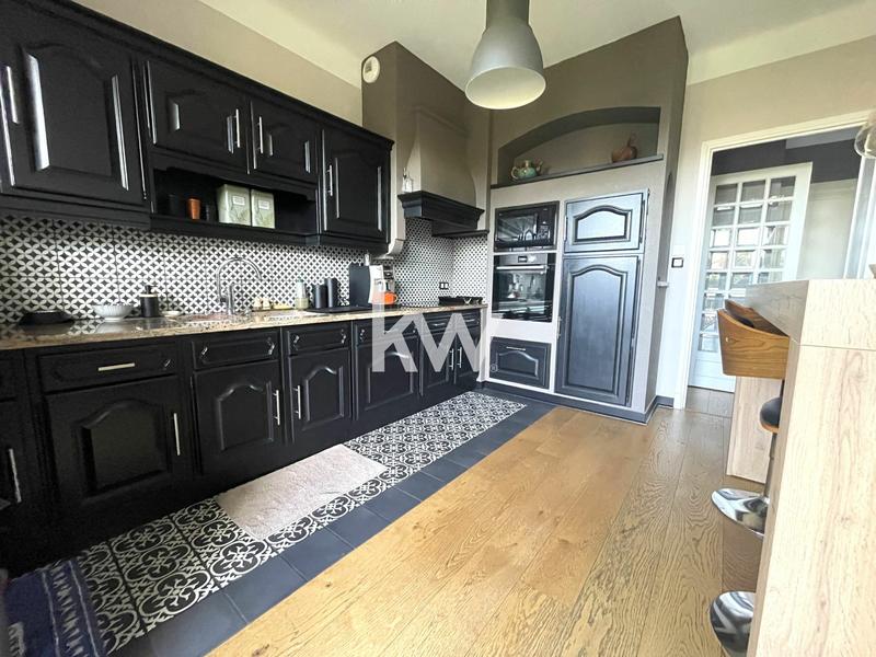 Maison - 142 m² - 5 pièces