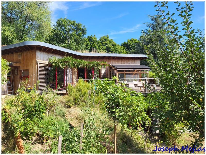 Maison - 144 m² - 7 pièces