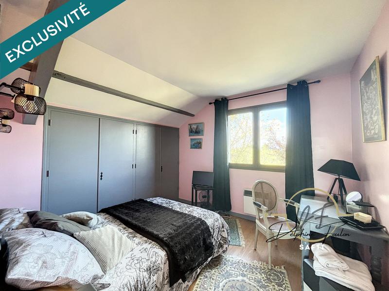 Maison - 250 m² - 9 pièces