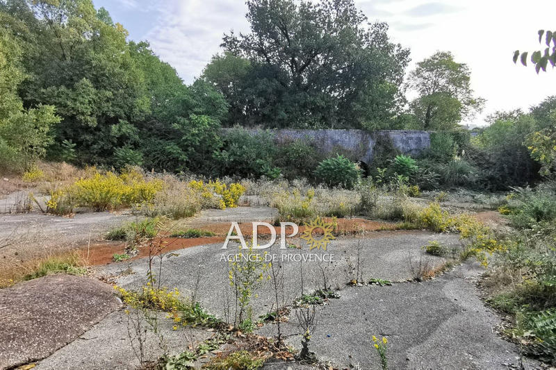 Local commercial - 1 481 m²