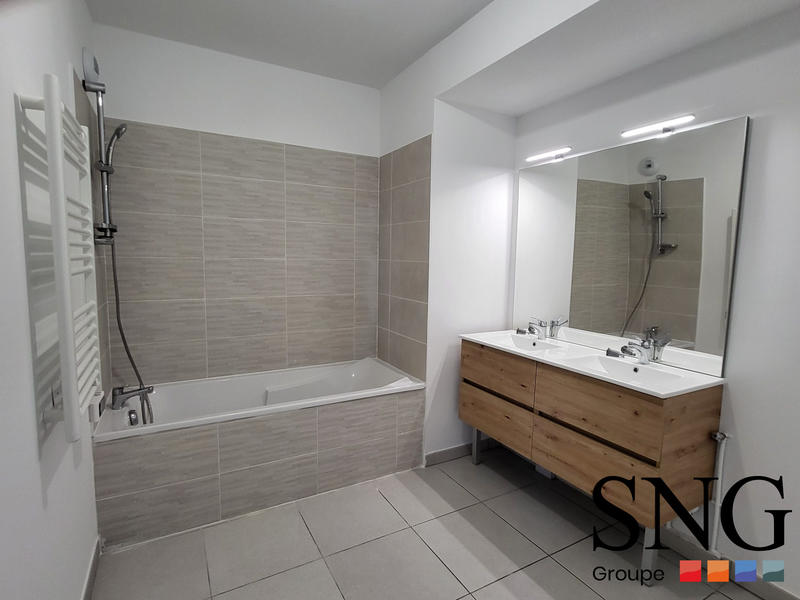 Appartement - 65 m² - 3 pièces