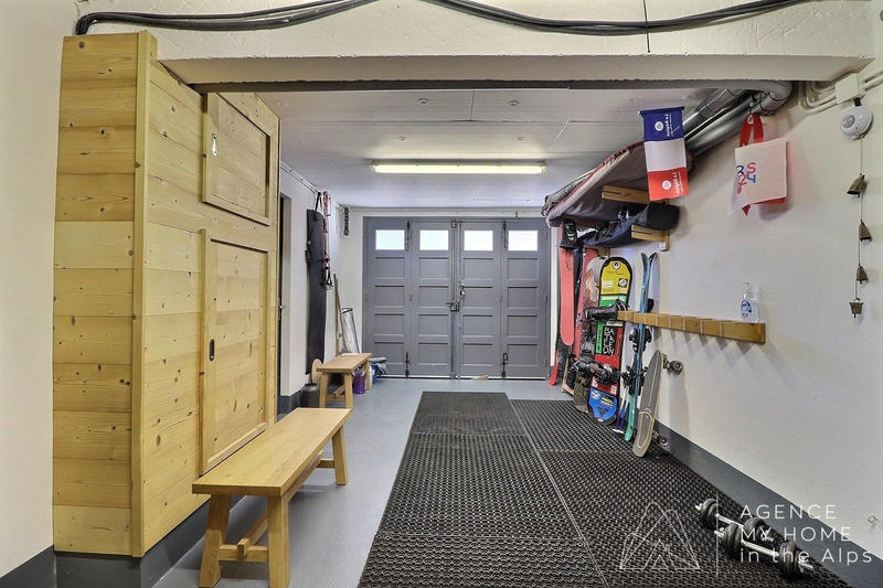 Châlet - 234 m² - 10 pièces