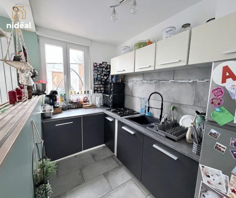 Maison - 80 m² - 4 pièces