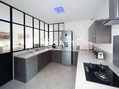 Maison - 145 m² - 5 pièces