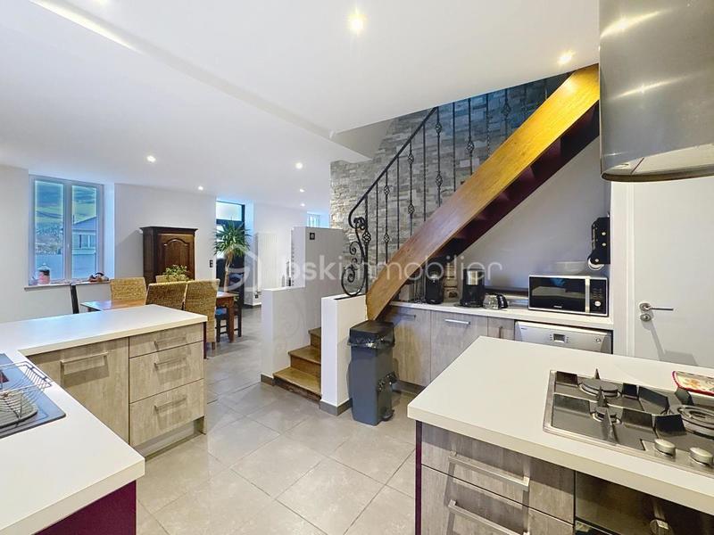 Maison en pierre - 150 m² - 6 pièces