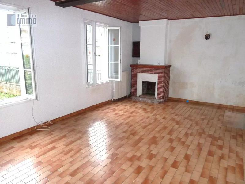 Maison - 673 m² - 4 pièces