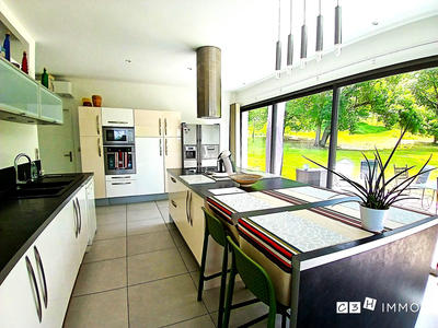 Maison contemporaine - 158 m² - 6 pièces