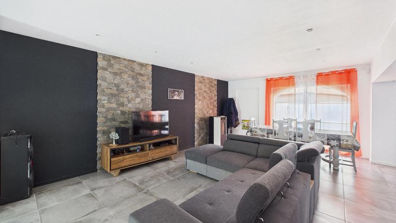 Maison - 210 m² - 7 pièces