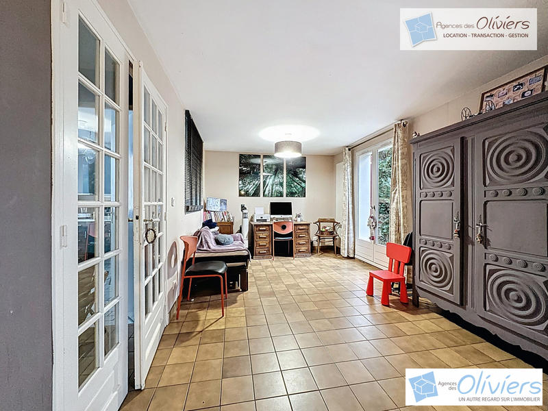 Maison - 111 m² - 6 pièces