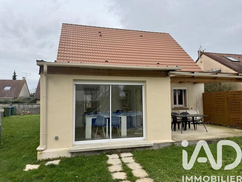 Maison - 93 m² - 4 pièces