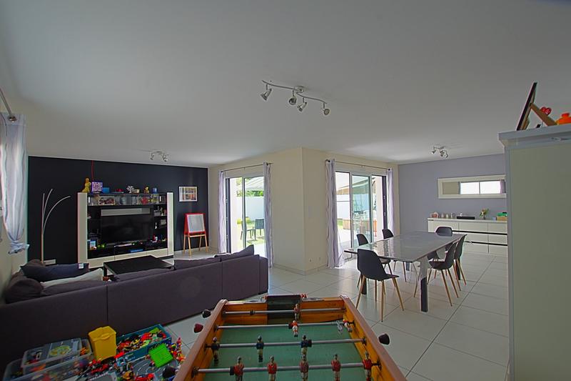 Maison traditionnelle - 157 m² - 5 pièces