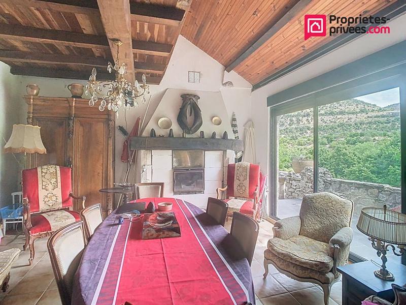 Maison - 150 m² - 8 pièces