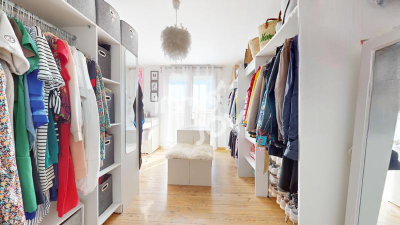 Maison - 133 m² - 6 pièces