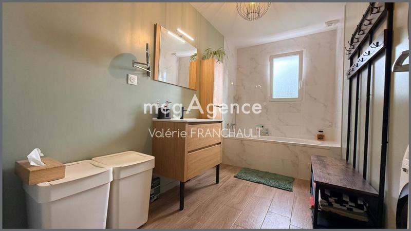 Maison - 83 m² - 4 pièces