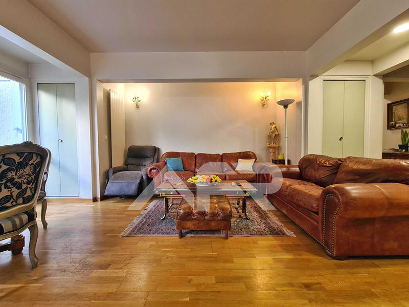 Appartement - 116 m² - 5 pièces