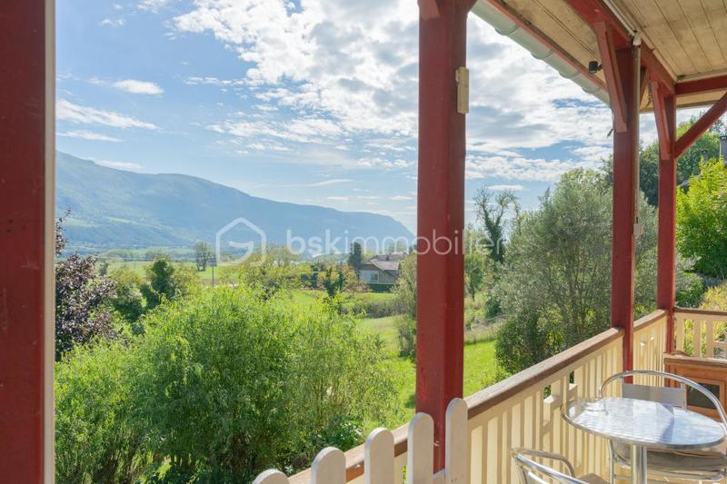 Maison traditionnelle - 100 m² - 4 pièces