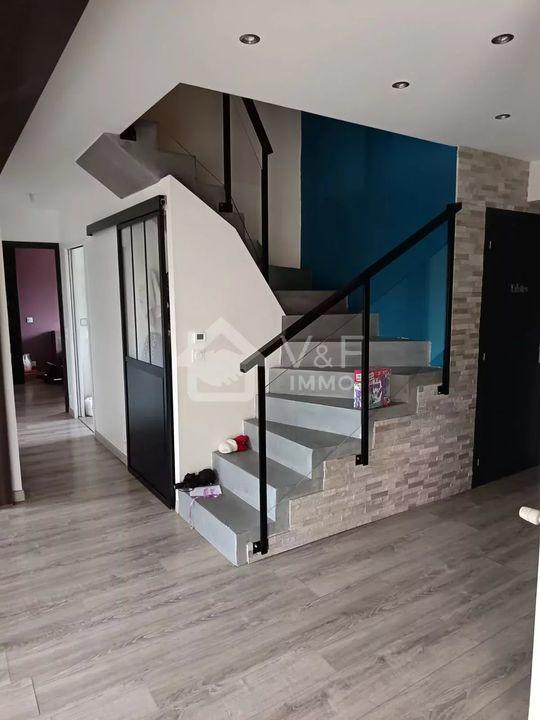 Maison - 144 m² - 5 pièces